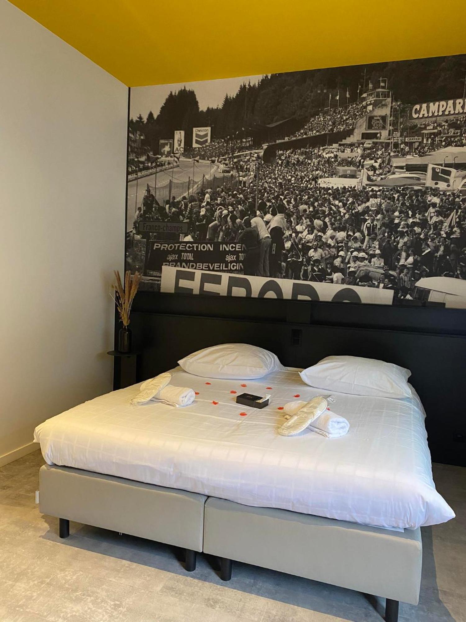 Les Thermes De Spa By La Cour De La Reine Hotel, Suites & Acces Gratuit Au Centre Thermal מראה חיצוני תמונה